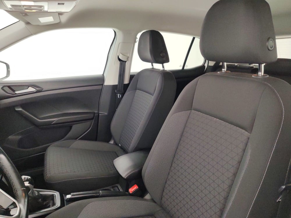 Volkswagen T-Cross usata a Massa-Carrara (9)