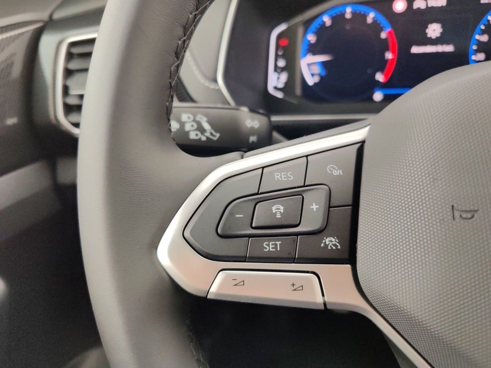 Volkswagen T-Cross nuova a Massa-Carrara (14)
