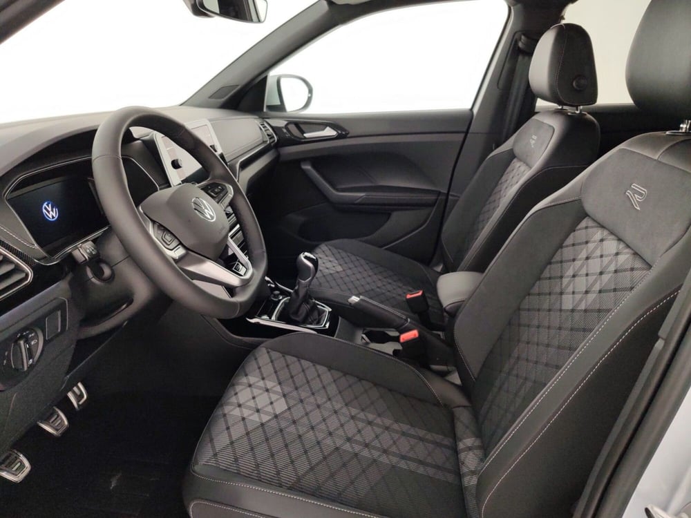 Volkswagen T-Cross nuova a Massa-Carrara (7)