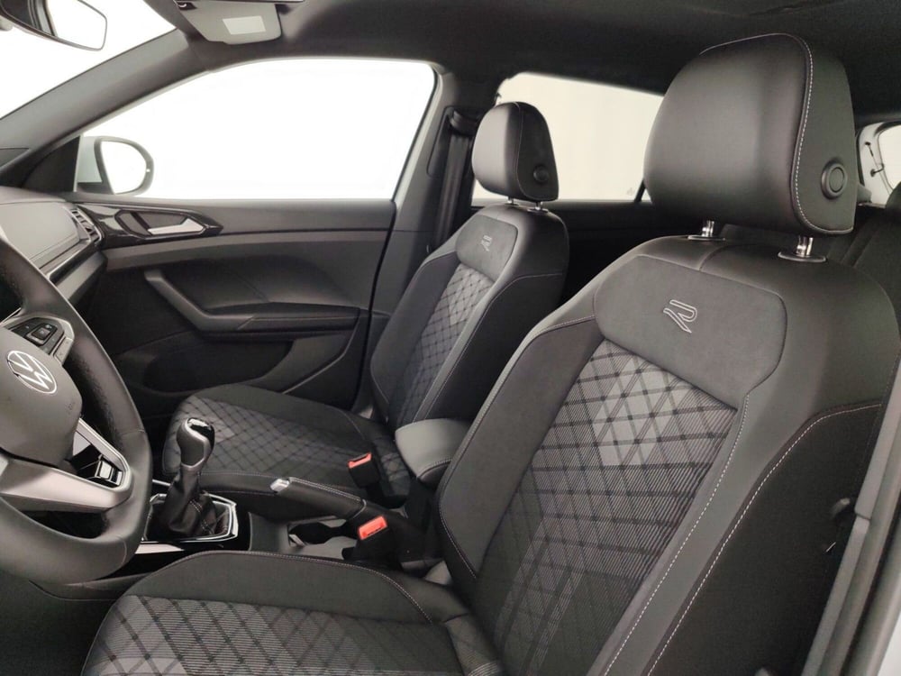 Volkswagen T-Cross nuova a Massa-Carrara (9)