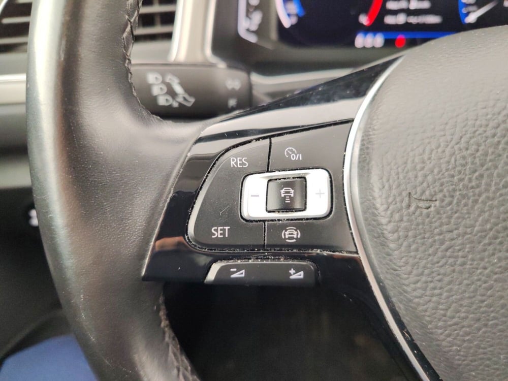 Volkswagen T-Roc usata a Massa-Carrara (13)