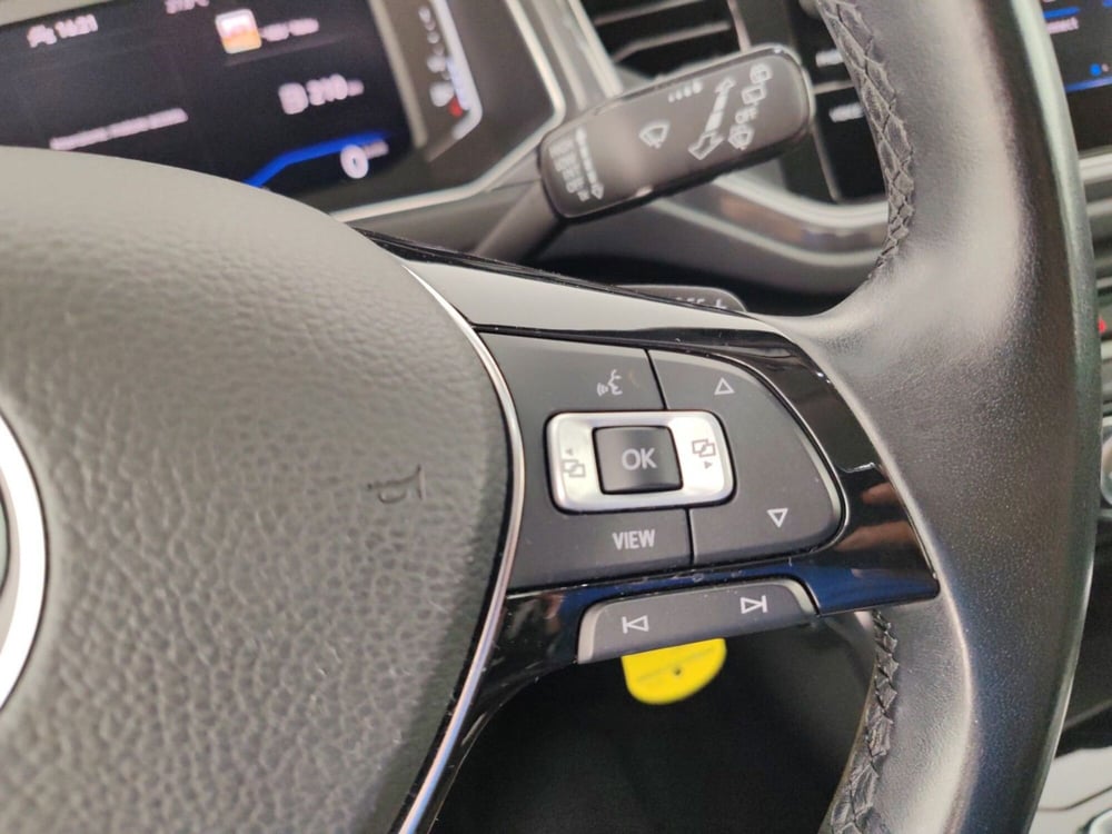 Volkswagen T-Roc usata a Massa-Carrara (12)