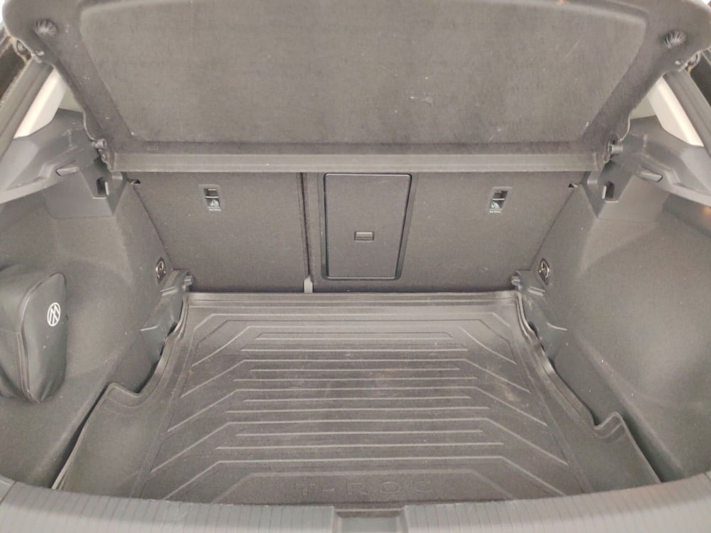 Volkswagen T-Roc usata a Massa-Carrara (15)