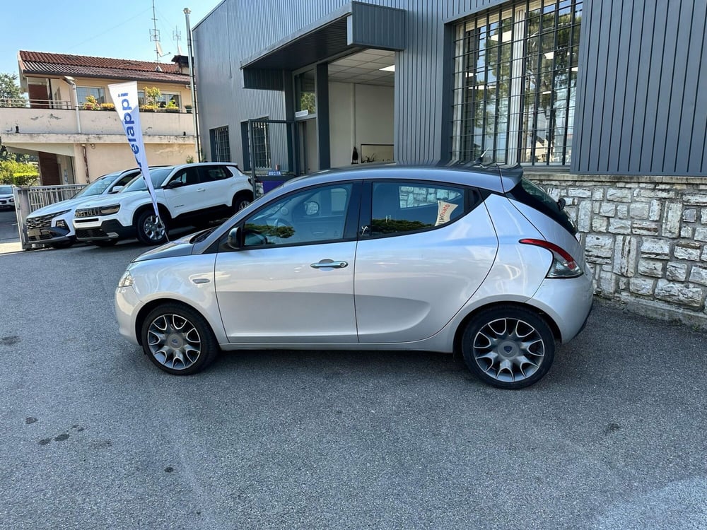 Lancia Ypsilon usata a Brescia (13)