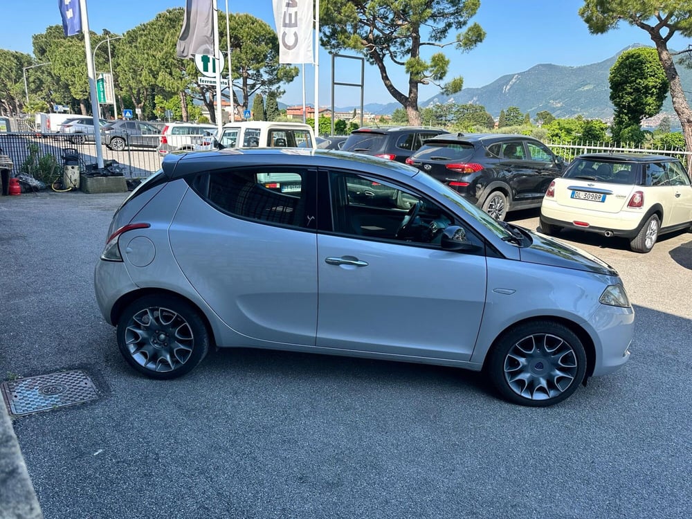 Lancia Ypsilon usata a Brescia (14)