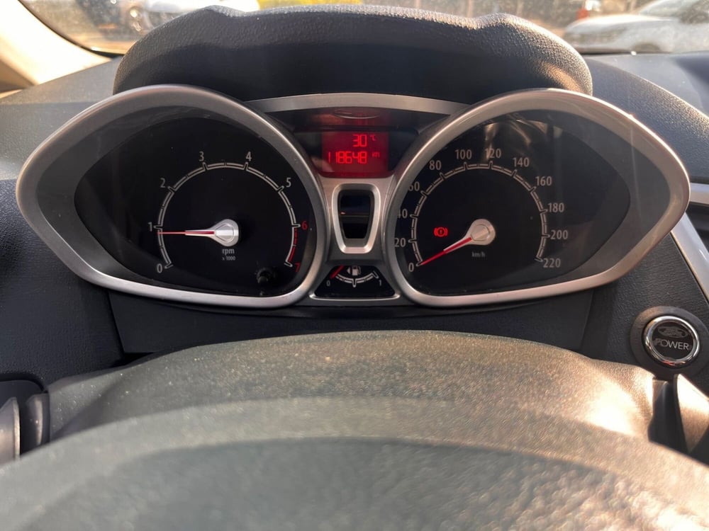Ford Fiesta usata a Lucca (8)