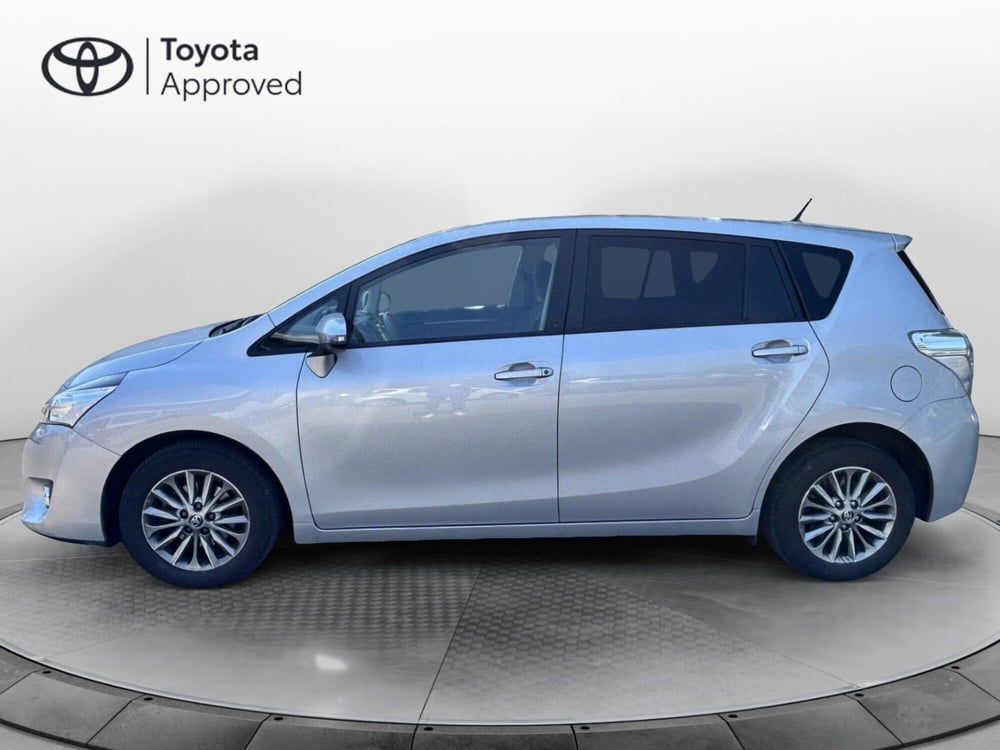 Toyota Verso usata a Bergamo (4)