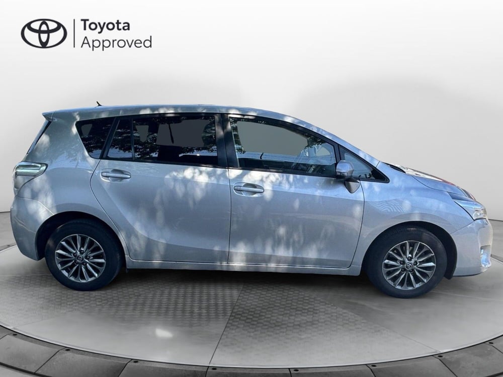 Toyota Verso usata a Bergamo (9)
