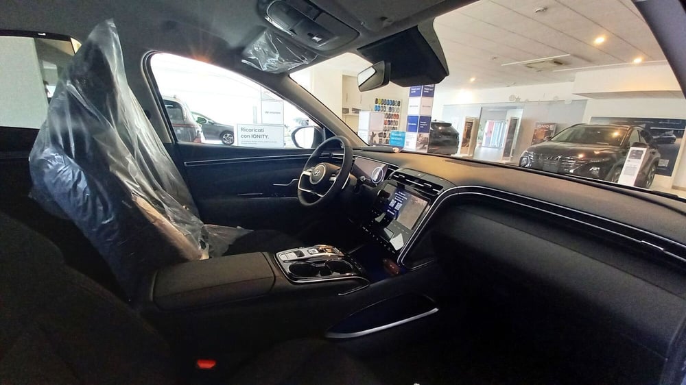 Hyundai Tucson nuova a Benevento (13)