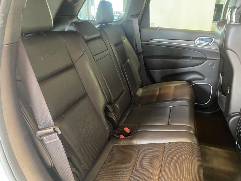 Jeep Grand Cherokee usata a Milano (17)