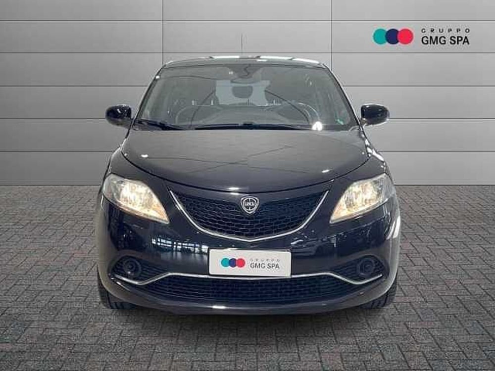 Lancia Ypsilon usata a Prato (2)