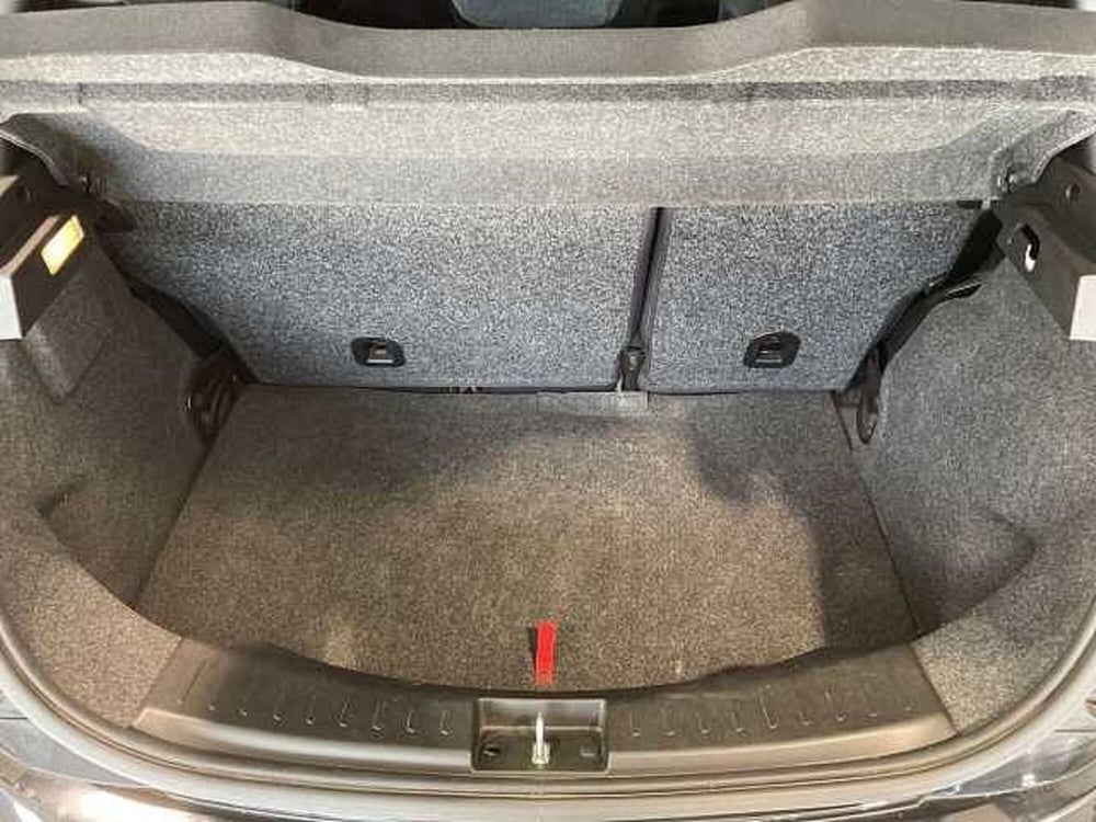 Lancia Ypsilon usata a Prato (8)
