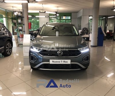 Volkswagen T-Roc 2.0 TDI SCR 150 CV DSG Sport BlueMotion Technology nuova a Casatenovo