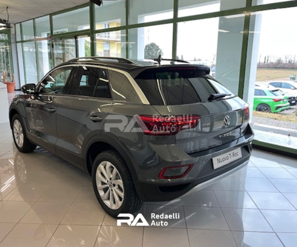 Volkswagen T-Roc nuova a Lecco (3)