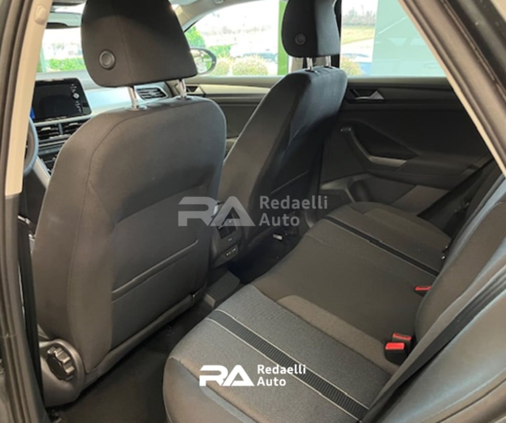 Volkswagen T-Roc nuova a Lecco (5)