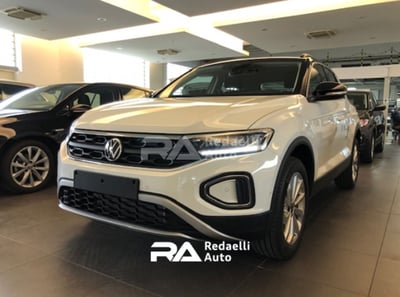 Volkswagen T-Roc 1.5 tsi Edition Plus nuova a Casatenovo