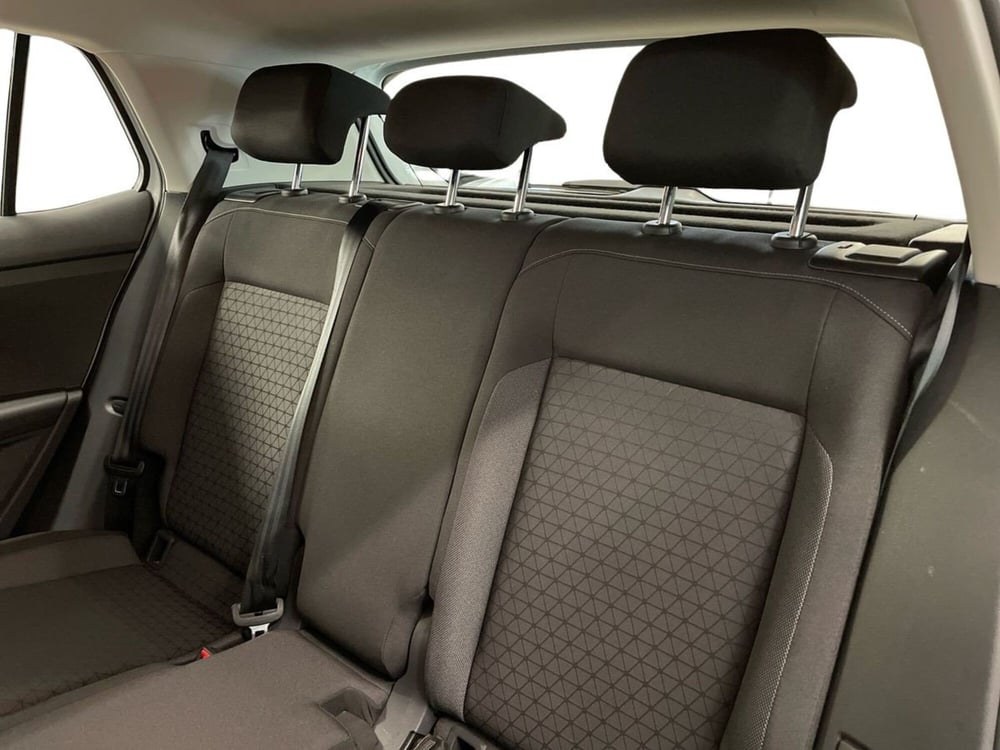Volkswagen T-Cross usata a Prato (12)
