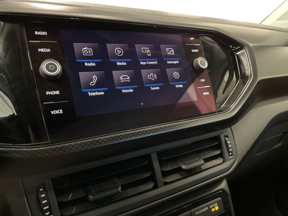 Volkswagen T-Cross usata a Prato (14)