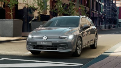 Volkswagen Golf Variant 2.0 TDI 150 CV DSG SCR 4Motion Life del 2024 usata a Catanzaro
