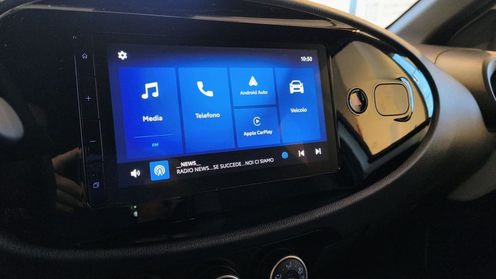 Toyota Aygo X nuova a Catanzaro (11)