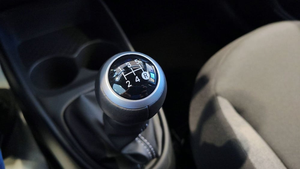 Toyota Aygo X nuova a Catanzaro (13)