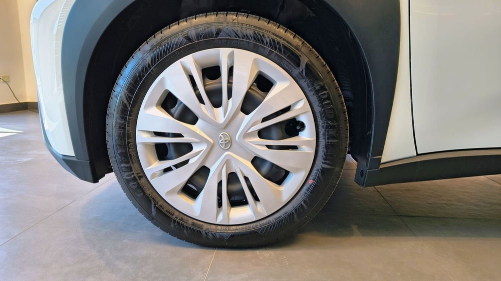 Toyota Aygo X nuova a Catanzaro (5)