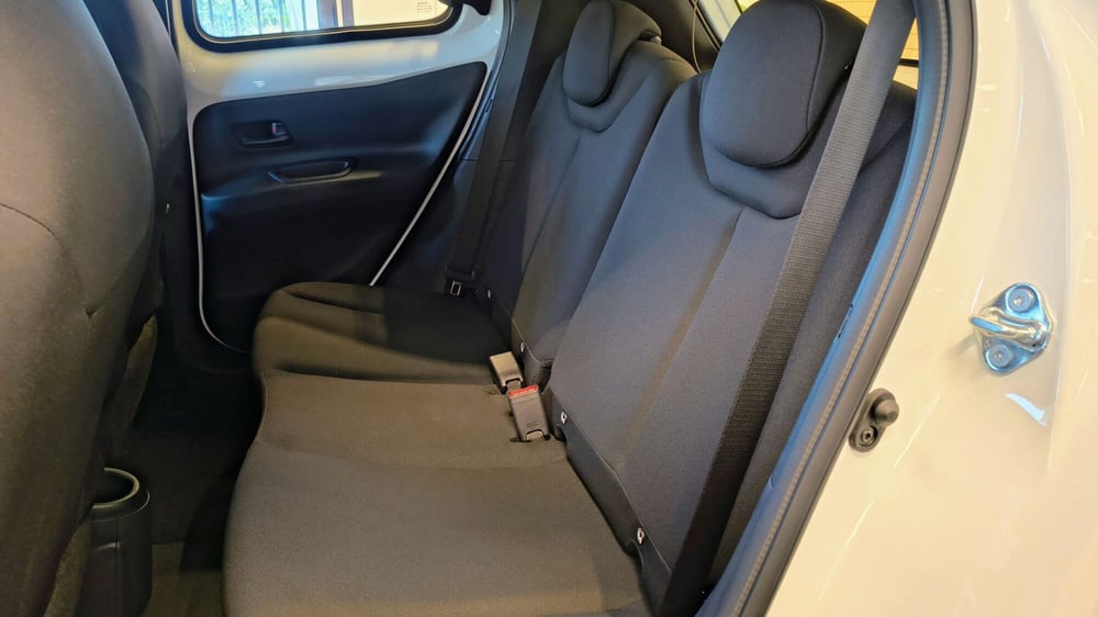 Toyota Aygo X nuova a Catanzaro (7)