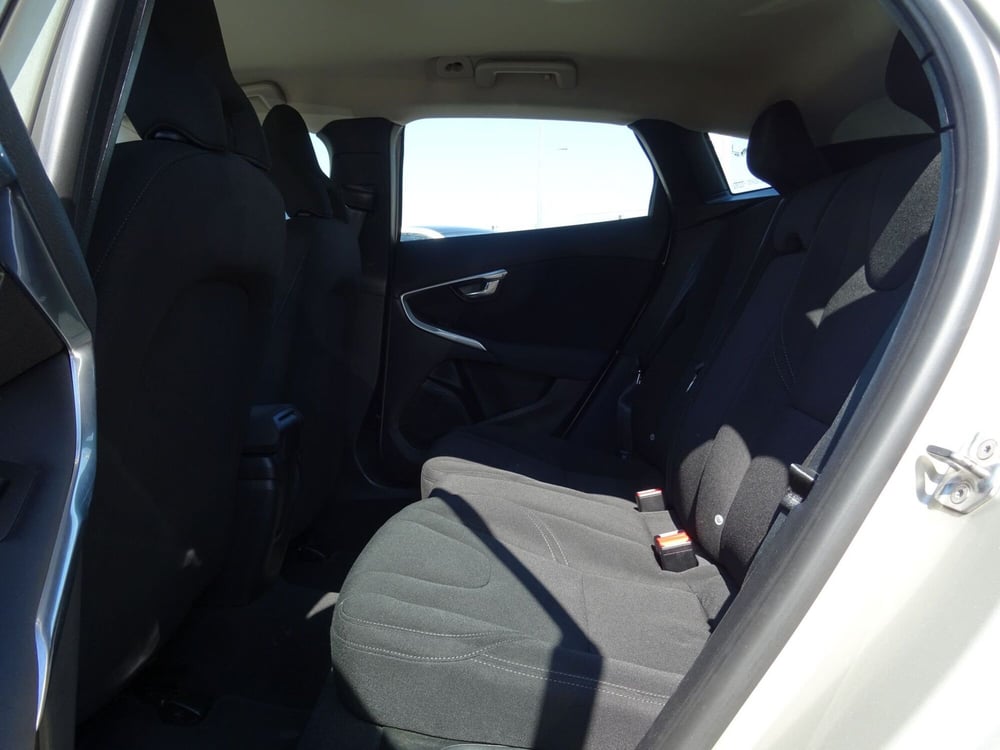 Volvo V40 Cross Country usata a Venezia (11)