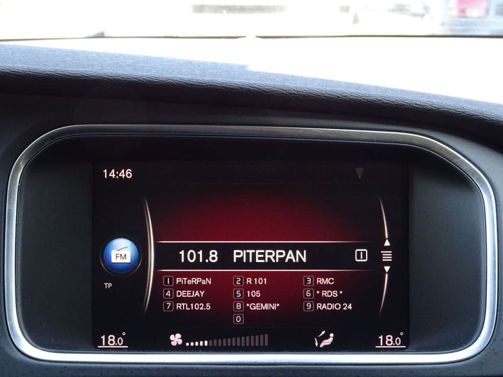 Volvo V40 Cross Country usata a Venezia (15)