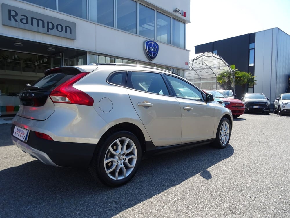 Volvo V40 Cross Country usata a Venezia (3)