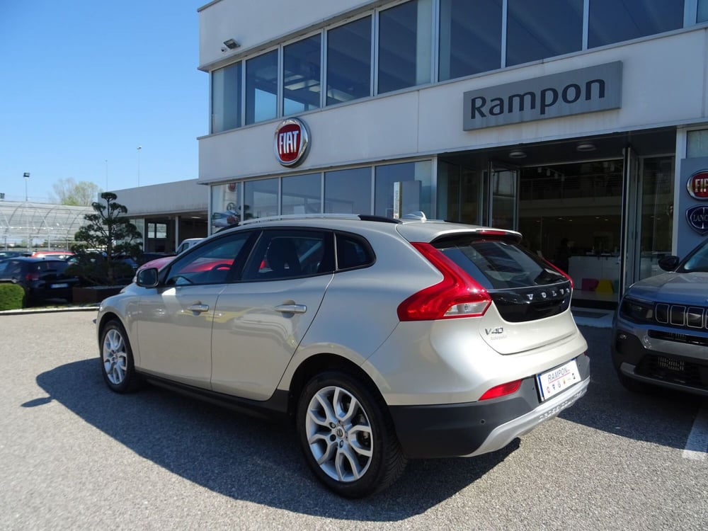 Volvo V40 Cross Country usata a Venezia (5)