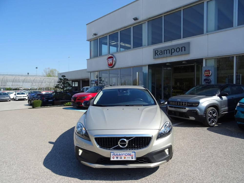 Volvo V40 Cross Country usata a Venezia (7)