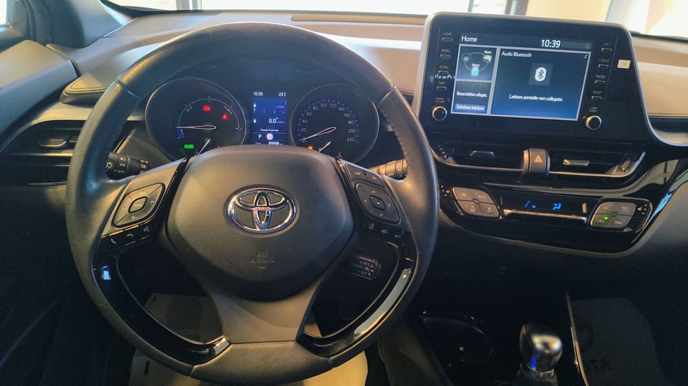 Toyota Toyota C-HR usata a Catanzaro (11)