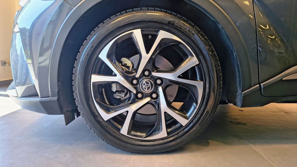 Toyota Toyota C-HR usata a Catanzaro (5)