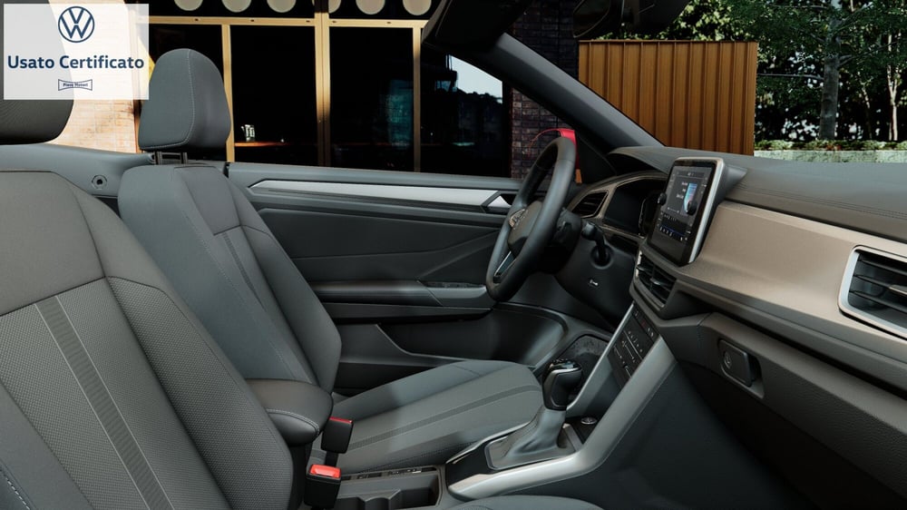 Volkswagen T-Roc Cabrio usata a Genova (10)