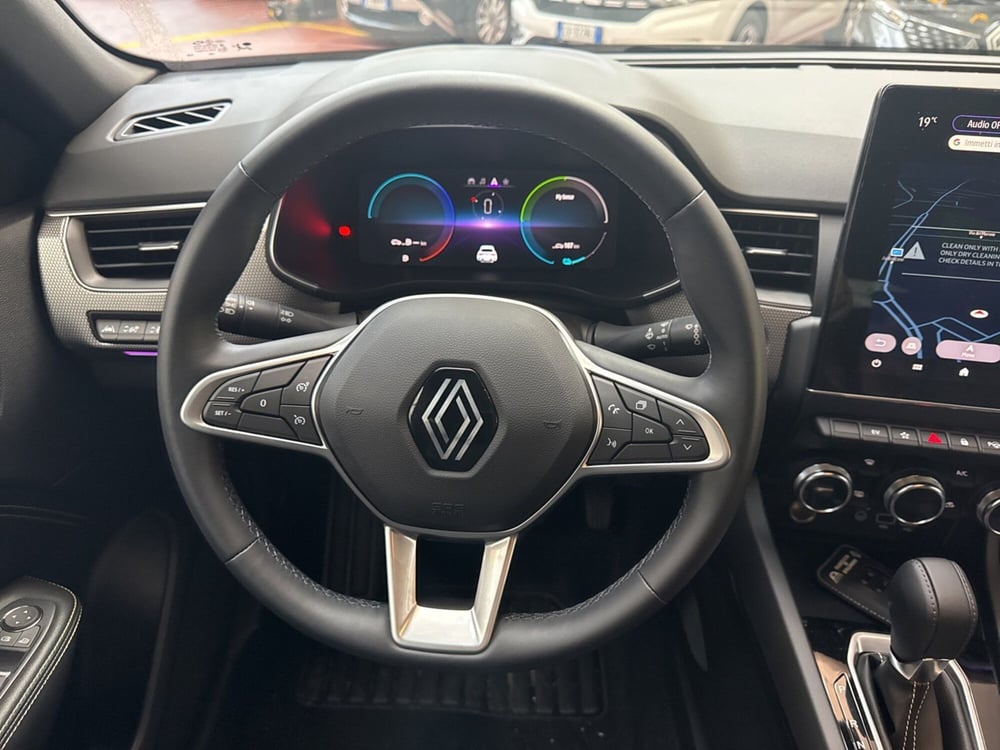 Renault Arkana nuova a Como (8)