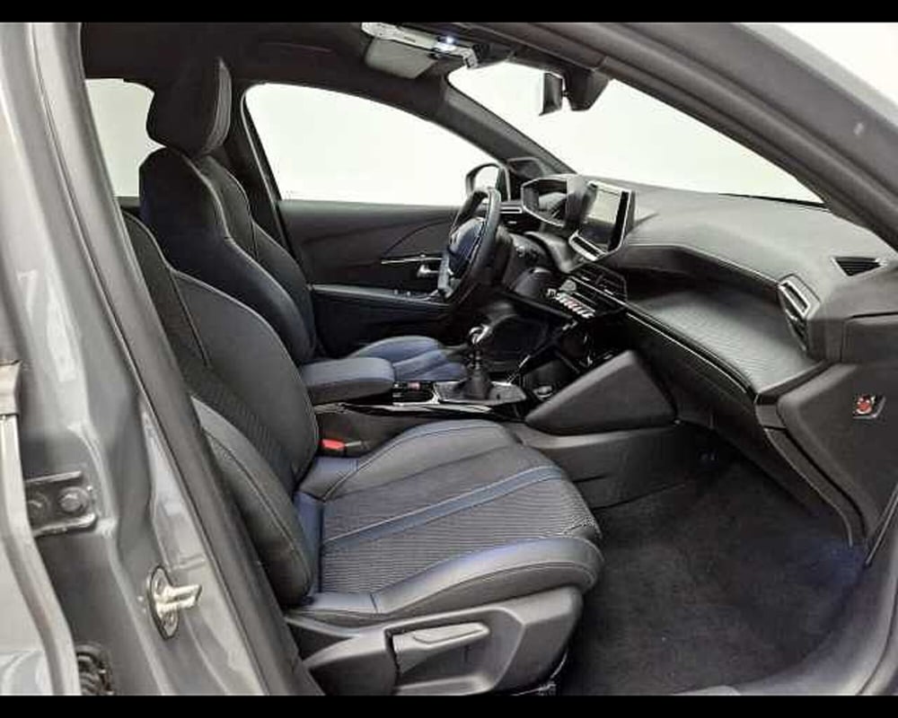 Peugeot 208 usata a Milano (9)