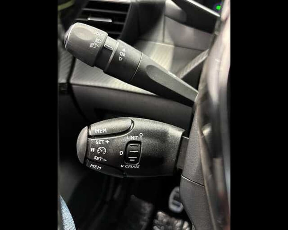Peugeot 208 usata a Milano (16)
