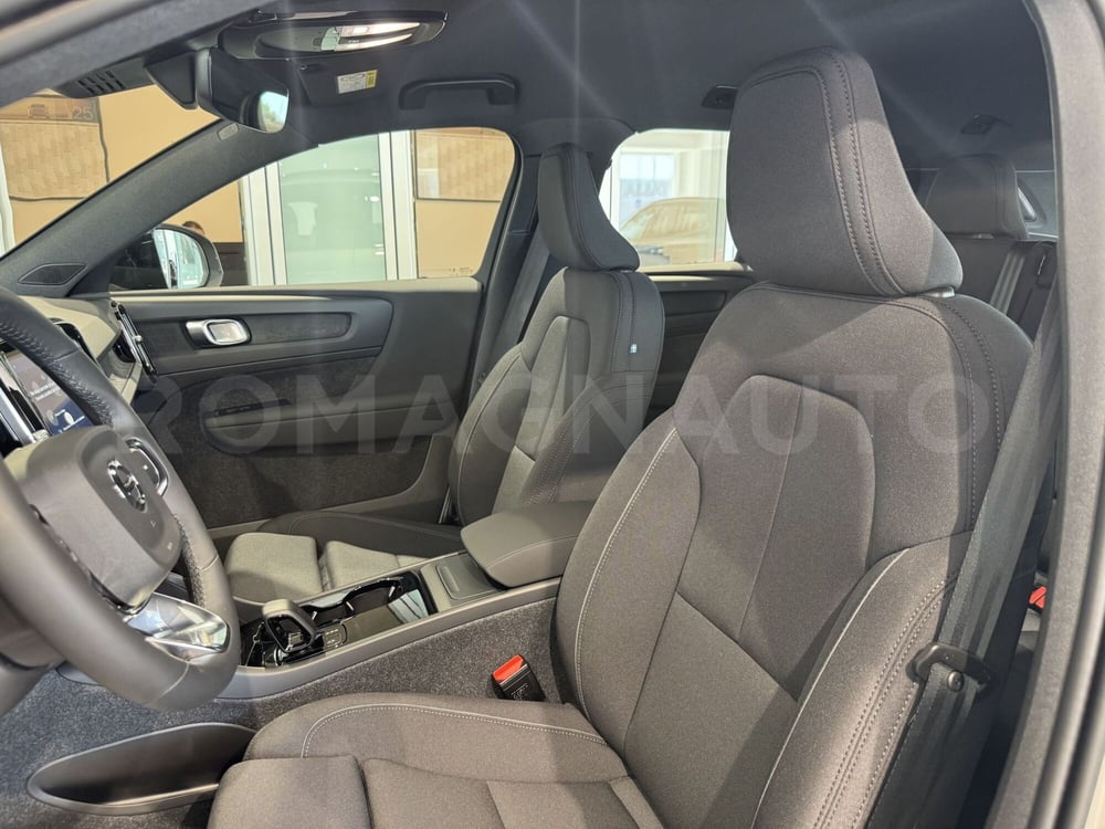 Volvo EX40 nuova a Forlì-Cesena (6)