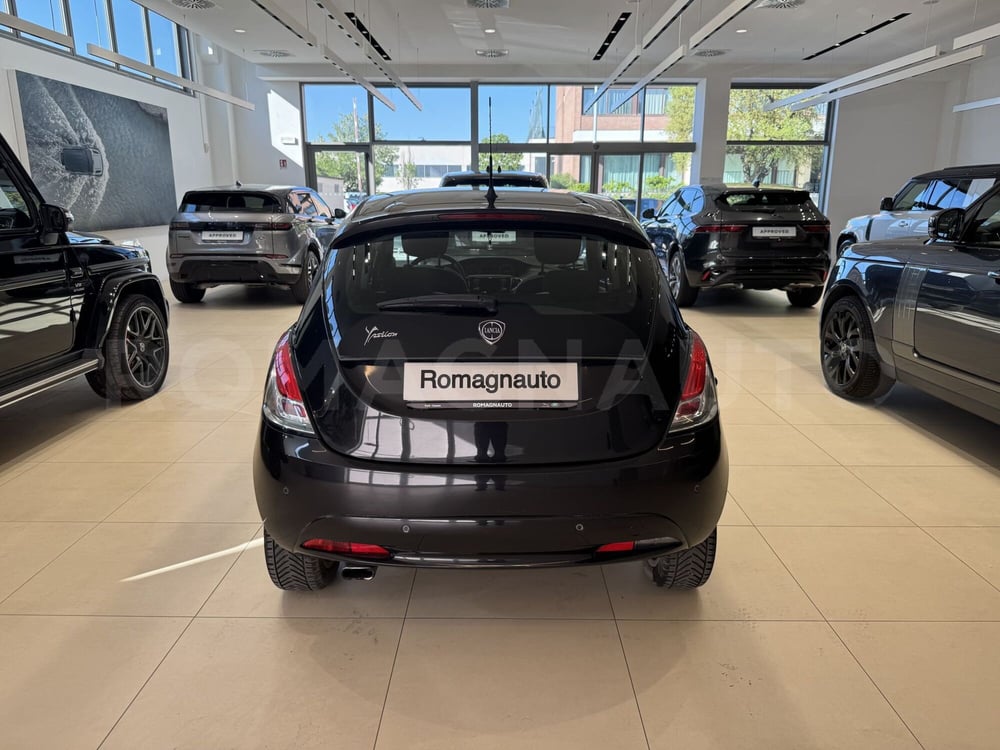 Lancia Ypsilon usata a Forlì-Cesena (4)