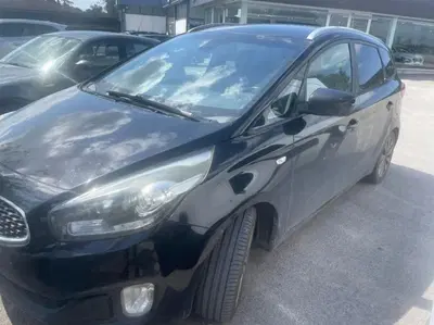 Kia Carens 1.7 CRDi 115 CV Class del 2016 usata a Latina