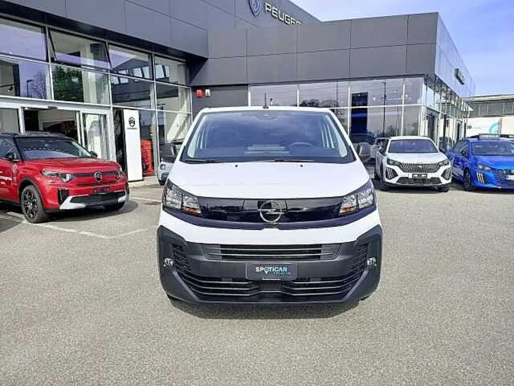 Opel Vivaro nuova a Milano (2)