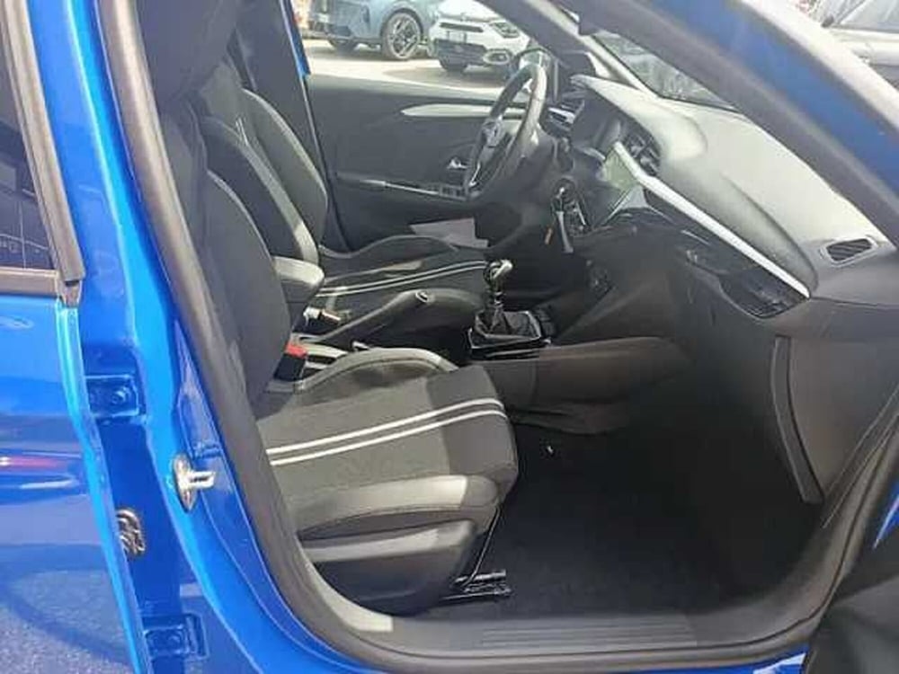 Opel Corsa nuova a Milano (10)
