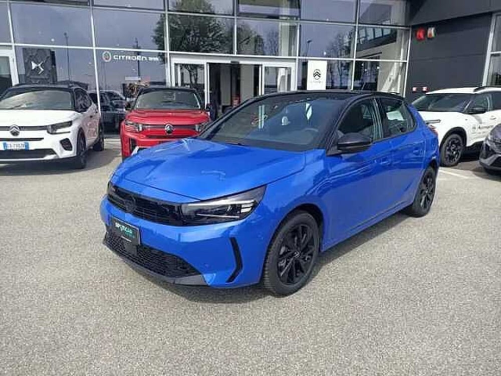 Opel Corsa nuova a Milano (3)