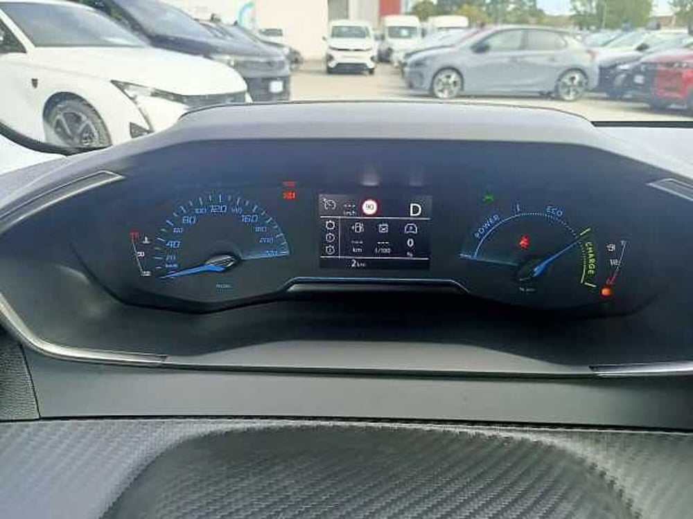 Peugeot 208 nuova a Milano (15)