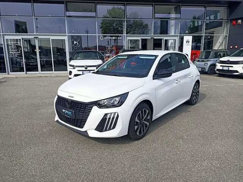 Peugeot 208 nuova a Milano (3)