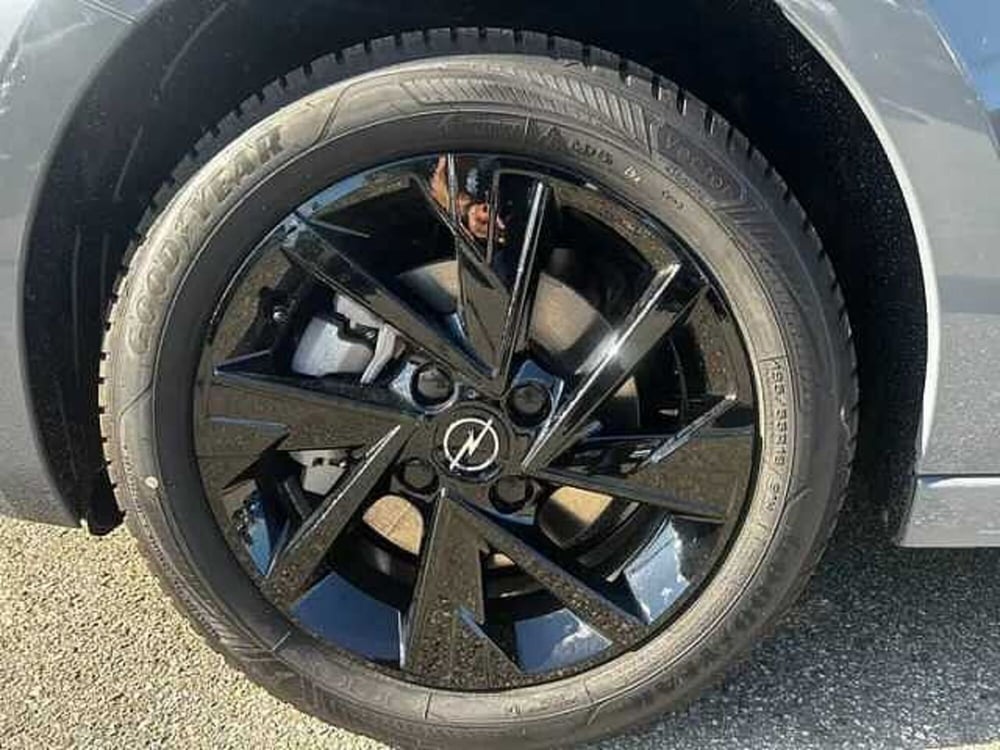 Opel Corsa nuova a Milano (16)