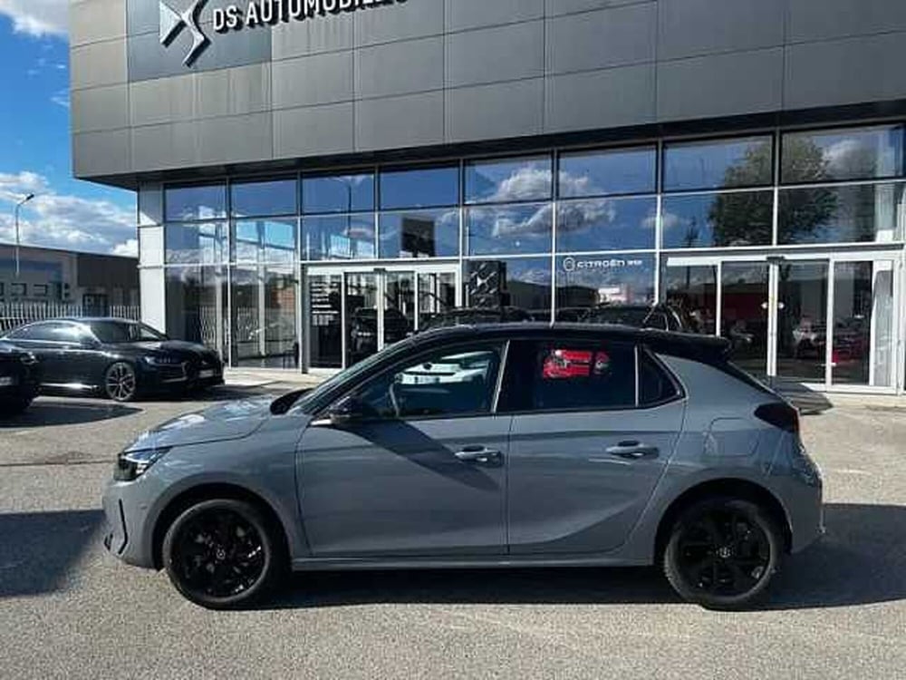 Opel Corsa nuova a Milano (4)