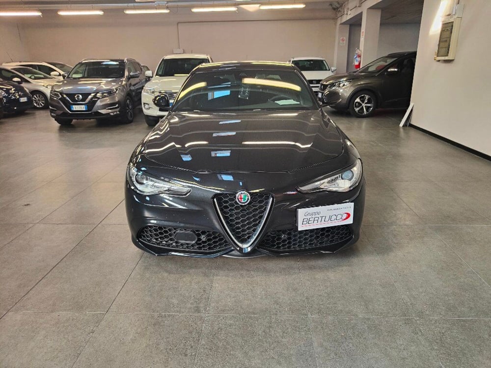 Alfa Romeo Giulia usata a Verona (2)