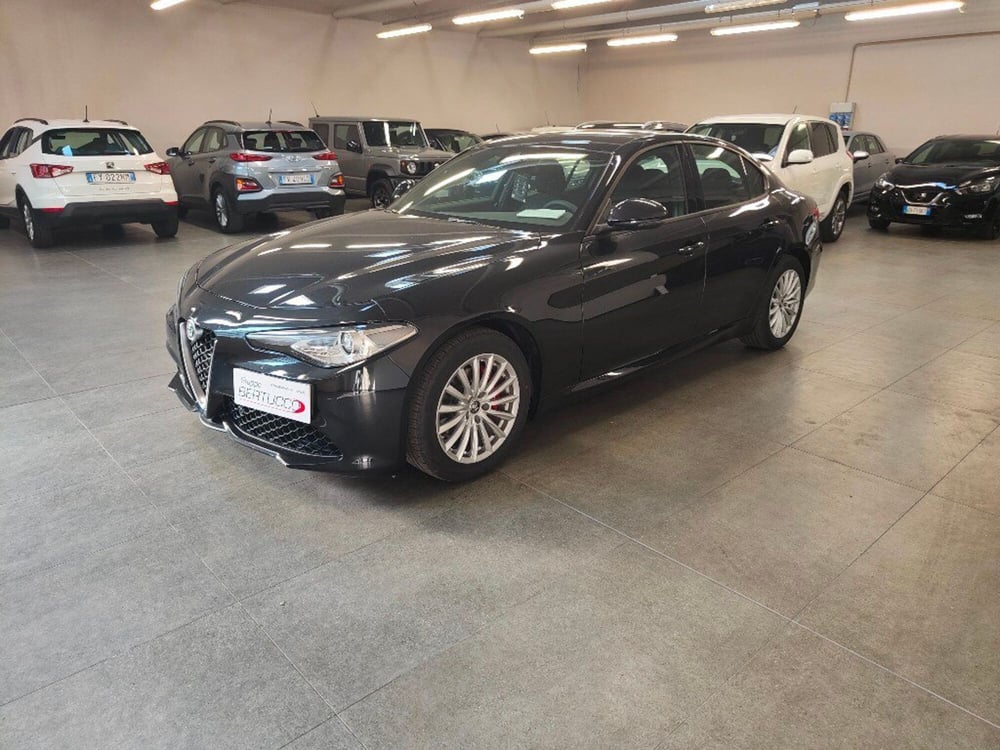 Alfa Romeo Giulia usata a Verona (3)